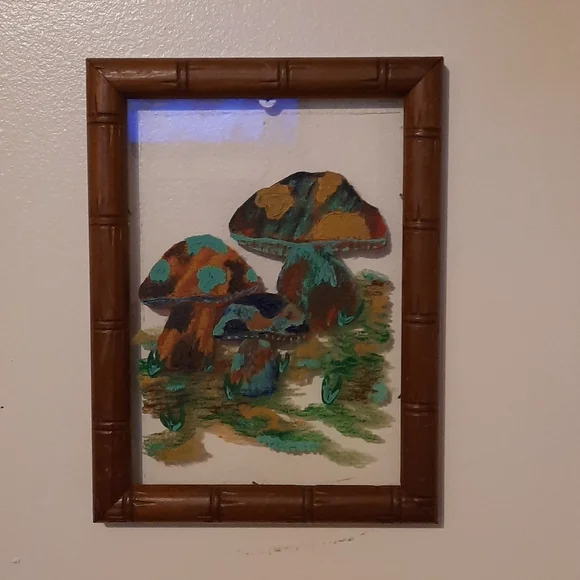 6in x  8 in vintage frame with original Mushroom painting by Nicole K - Picture 5 of 6